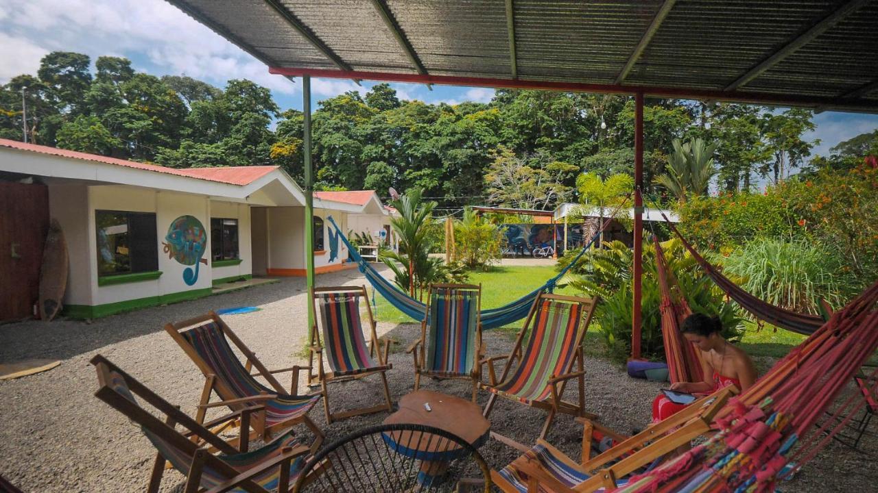 Kalunay Hostel Puerto Viejo de Talamanca Eksteriør bilde