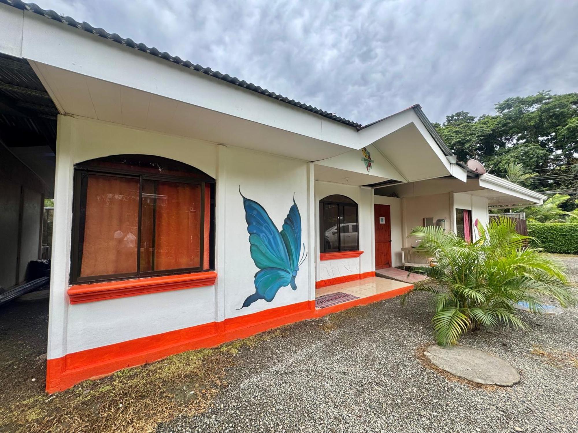 Kalunay Hostel Puerto Viejo de Talamanca Eksteriør bilde