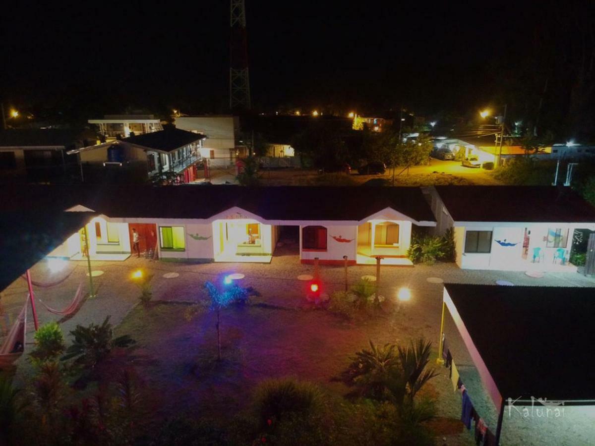Kalunay Hostel Puerto Viejo de Talamanca Eksteriør bilde